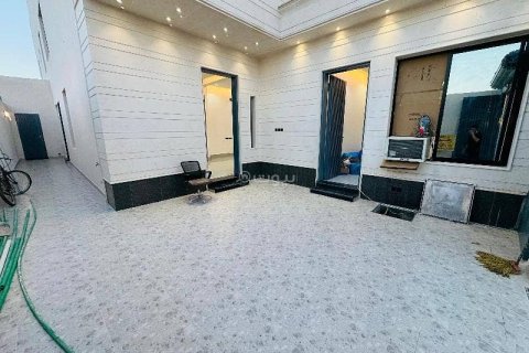 Apartment de 3 dormitorios en Riyadh, Saudi Arabia No. 99661 2