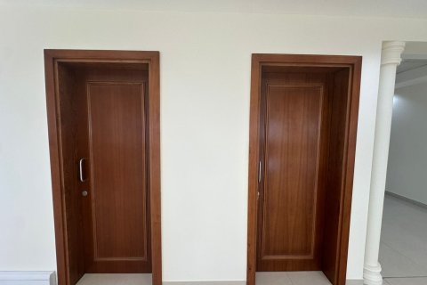 Office in Bawshar, Oman No. 98800 5