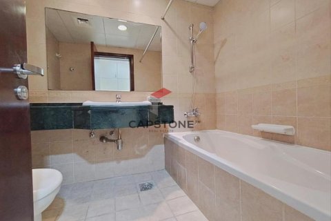 Apartment de 3 dormitorios en Hamdan Street, UAE No. 86374 25
