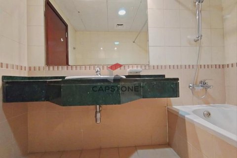 Apartment de 3 dormitorios en Hamdan Street, UAE No. 86374 20