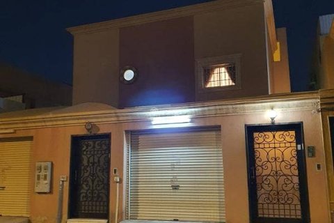 6 bedrooms Apartment in Riyadh, Saudi Arabia No. 60620 1
