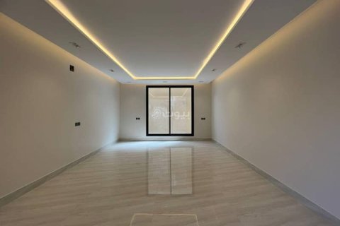 Villa de 6 dormitorios en Riyadh, Saudi Arabia No. 60614 7