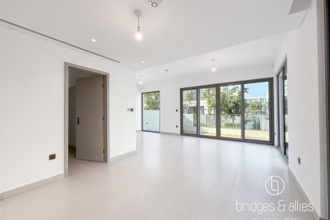 Villa de 4 dormitorios en Dubai, UAE No. 103598 5