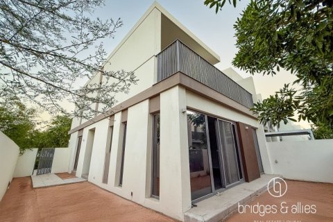 Villa de 4 dormitorios en Dubai, UAE No. 103615 6