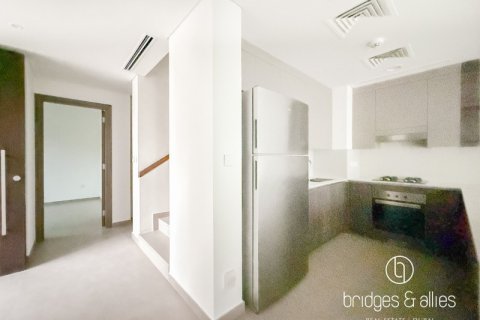 Villa de 4 dormitorios en Dubai, UAE No. 103615 5
