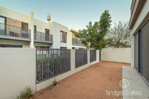 Villa de 4 dormitorios en Dubai, UAE No. 103615 15
