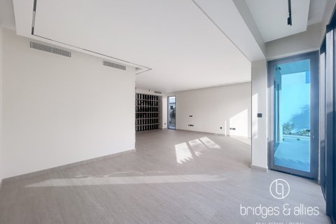 Villa de 4 dormitorios en Dubai, UAE No. 103612 5