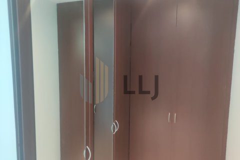 Apartment de 4 dormitorios en Abu Dhabi, UAE No. 83299 9