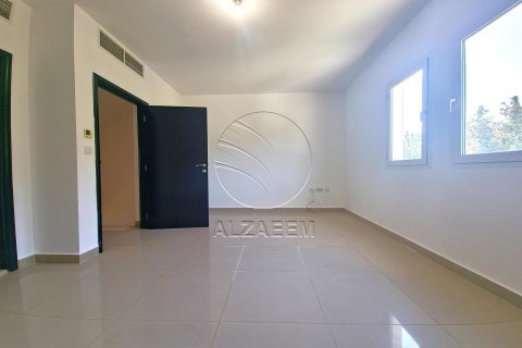 Villa de 3 dormitorios en Al Reef, UAE No. 91538 6