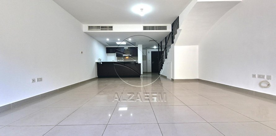 Villa de 3 dormitorios en Al Reef, UAE No. 91538