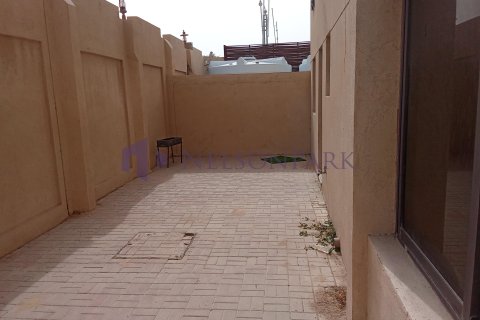 4 bedrooms Villa in Doha, Qatar No. 57922 6