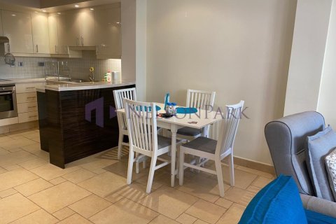 1 bedroom Apartment in Doha, Qatar No. 57920 2