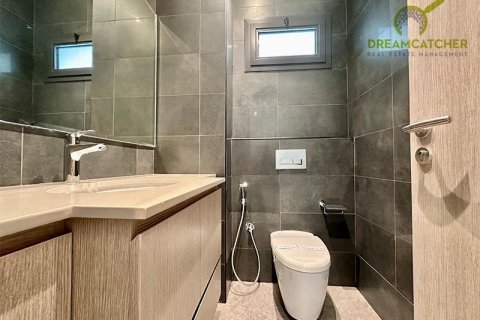 4 bedrooms Villa in Mina Al Arab, UAE No. 75379 8