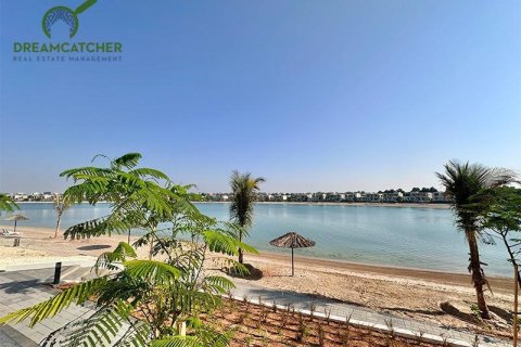 4 bedrooms Villa in Mina Al Arab, UAE No. 75379 30