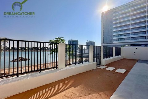 4 bedrooms Villa in Mina Al Arab, UAE No. 75379 29