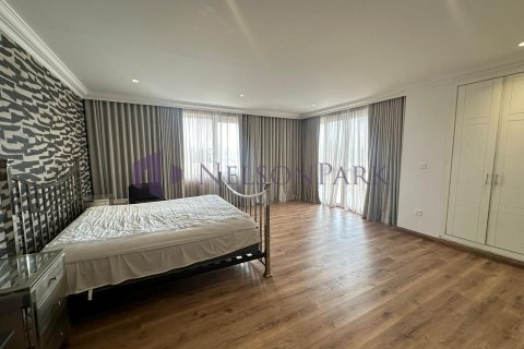 4 bedrooms Villa in Doha, Qatar No. 58316 7