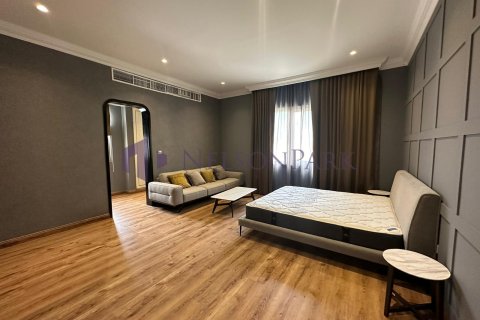 4 bedrooms Villa in Doha, Qatar No. 58316 11