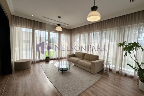 4 bedrooms Villa in Doha, Qatar No. 58316 4