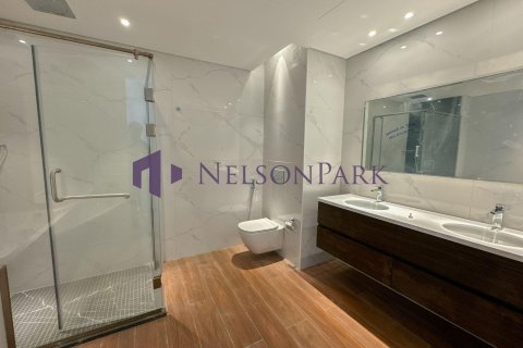 4 bedrooms Apartment in Doha, Qatar No. 58315 6