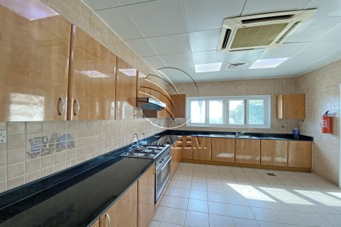 Villa de 5 dormitorios en Marina Village, UAE No. 27321 10