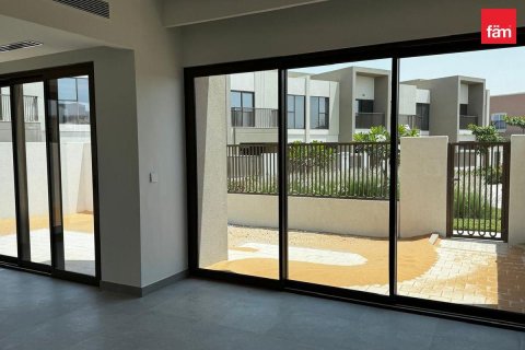 Villa de 4 dormitorios en Dubai, UAE No. 105710 12
