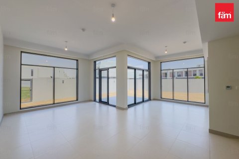 Villa de 4 dormitorios en Dubai, UAE No. 105688 3