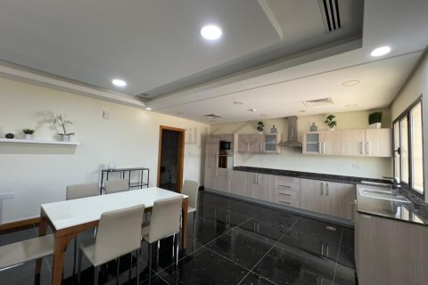 Квартира с 2 спальнями в Амвадж, Бахрейн №99365 1