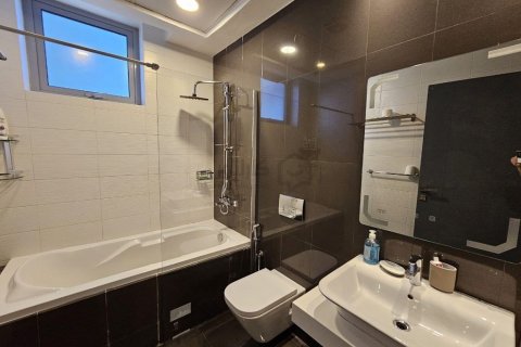 Квартира с 3 спальнями в Манама, Бахрейн №99380 4