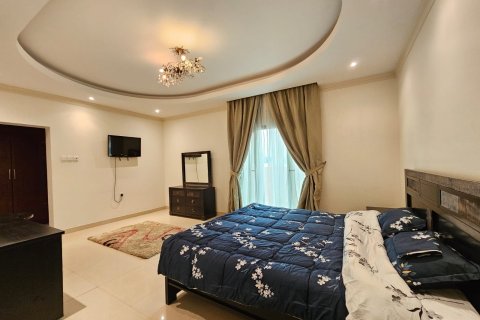 Villa de 3 dormitorios en Al Hidd, Bahrain No. 99421 4