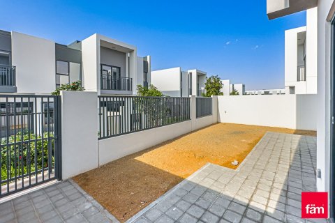 Villa de 4 dormitorios en Dubai, UAE No. 39415 18