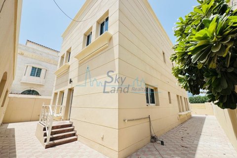 4 غرف نوم فيلا  رقم 106144 5