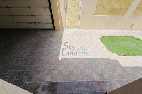 4 غرف نوم فيلا  رقم 106144 15