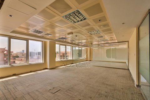 661مربع، عقار تجاري في Al Nahyan Camp, الإمارات العربية المتحدة رقم 90147 11