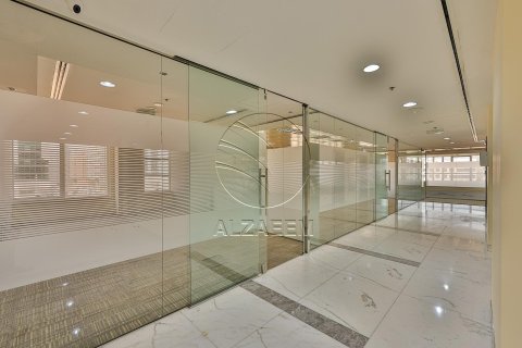661مربع، عقار تجاري في Al Nahyan Camp, الإمارات العربية المتحدة رقم 90147 6