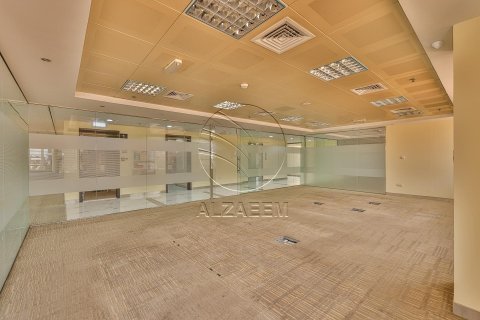 661مربع، عقار تجاري في Al Nahyan Camp, الإمارات العربية المتحدة رقم 90147 25