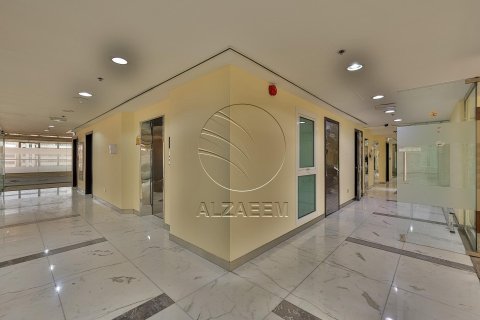 661مربع، عقار تجاري في Al Nahyan Camp, الإمارات العربية المتحدة رقم 90147 5