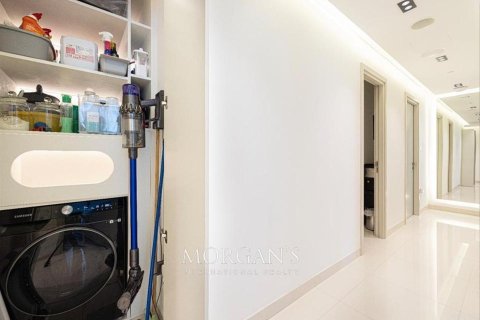Appartement de 3 chambres à EMAAR Beachfront, UAE No. 38346 24