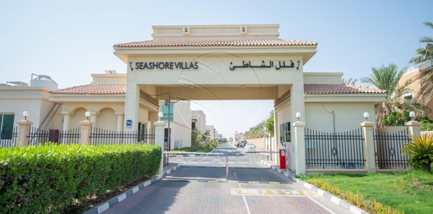 Villa de 3 dormitorios en Abu Dhabi, UAE No. 91106