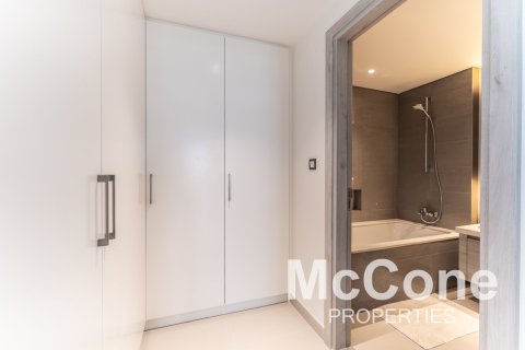 Apartment de 2 dormitorios en The cove, UAE No. 74192 27