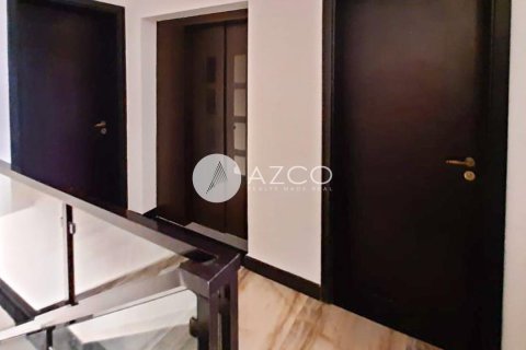 Townhouse de 3 dormitorios en District 12, UAE No. 73088 10