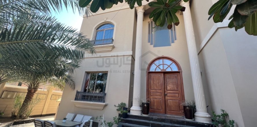 Villa de 7 dormitorios en A'ali, Bahrain No. 107103