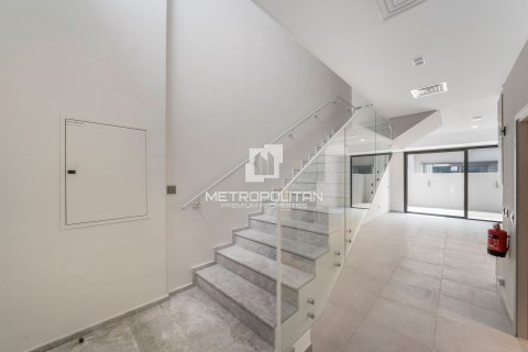 Townhouse de 3 dormitorios en District 7, UAE No. 77589 6