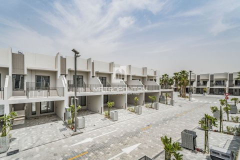 Townhouse de 3 dormitorios en District 7, UAE No. 77589 14