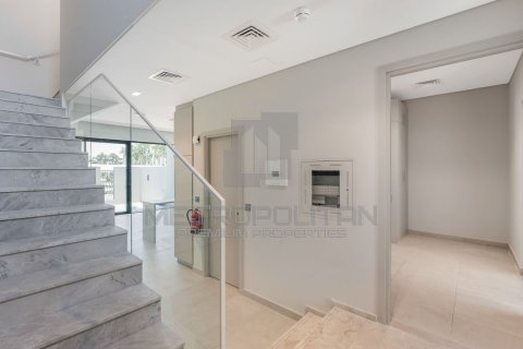 3 bedrooms Townhouse in District 7, UAE No. 77589 12
