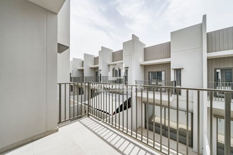 Townhouse de 3 dormitorios en District 7, UAE No. 77589 18
