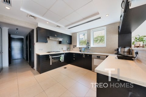 Villa de 3 chambres à Regional, UAE No. 81774 11
