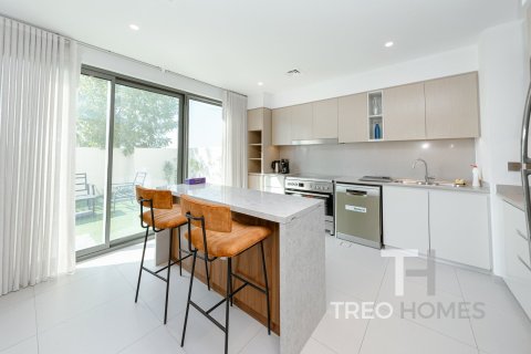 4 bedrooms Townhouse in Sun, UAE No. 81788 16