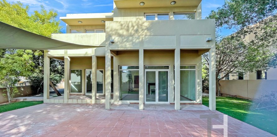 Villa de 3 chambres à Arabian Ranches, UAE No. 74033