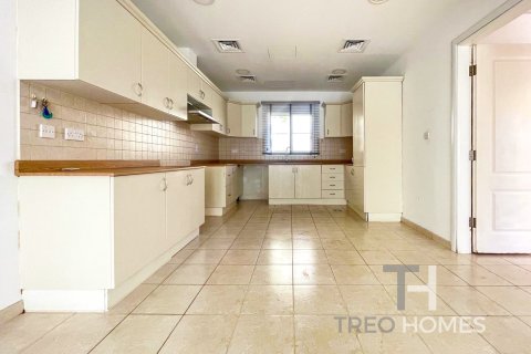 3 غرف نوم فيلا في Meadows, الإمارات العربية المتحدة رقم 74021 4