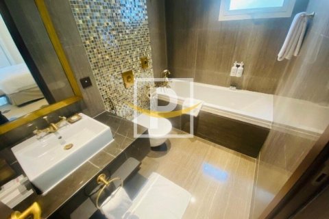 Villa de 4 dormitorios en Dubai Land, UAE No. 7049 9